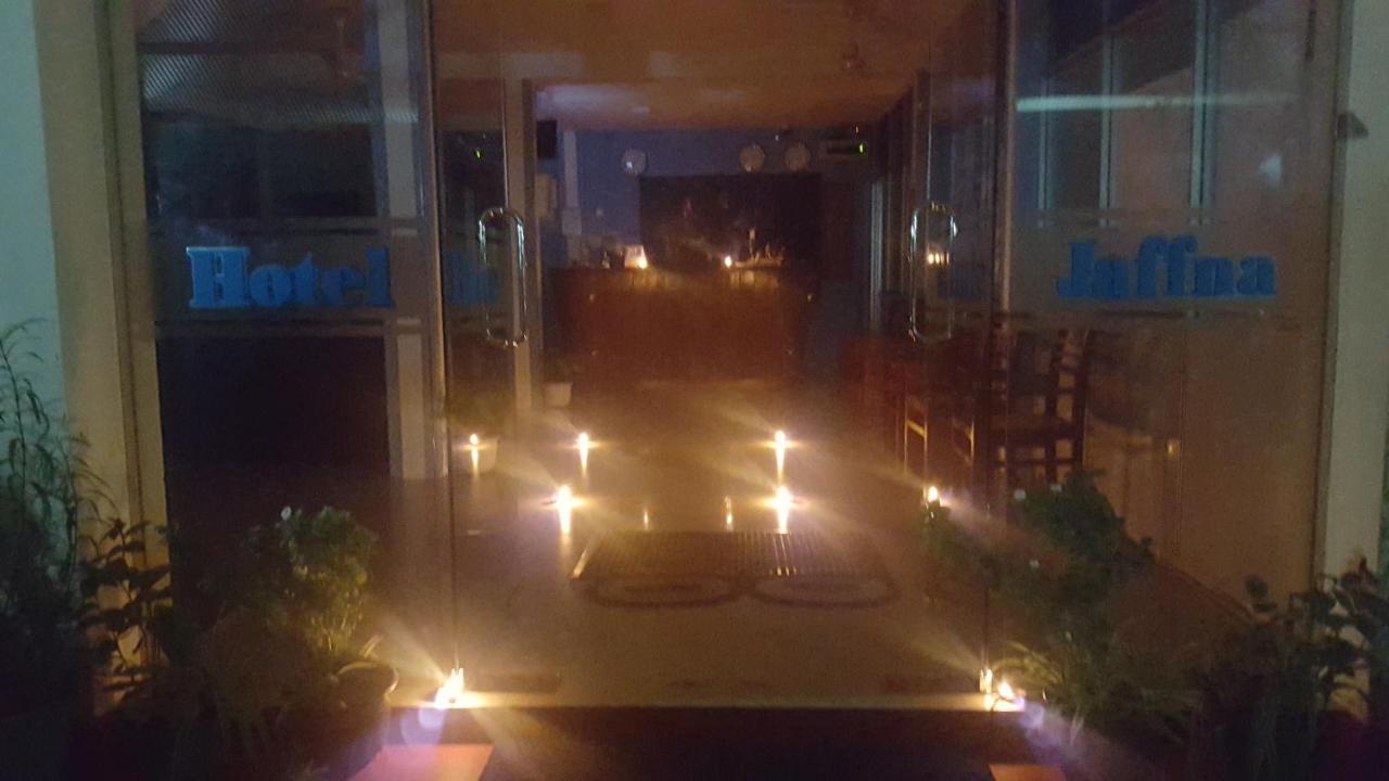 Hotel Blue Whale Джафна Екстериор снимка